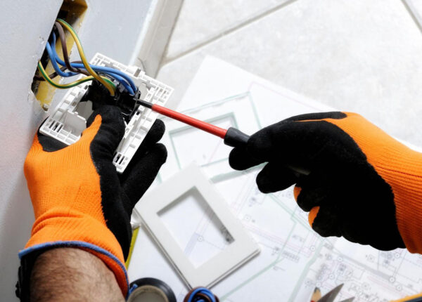 montaj prize electrice bucuresti